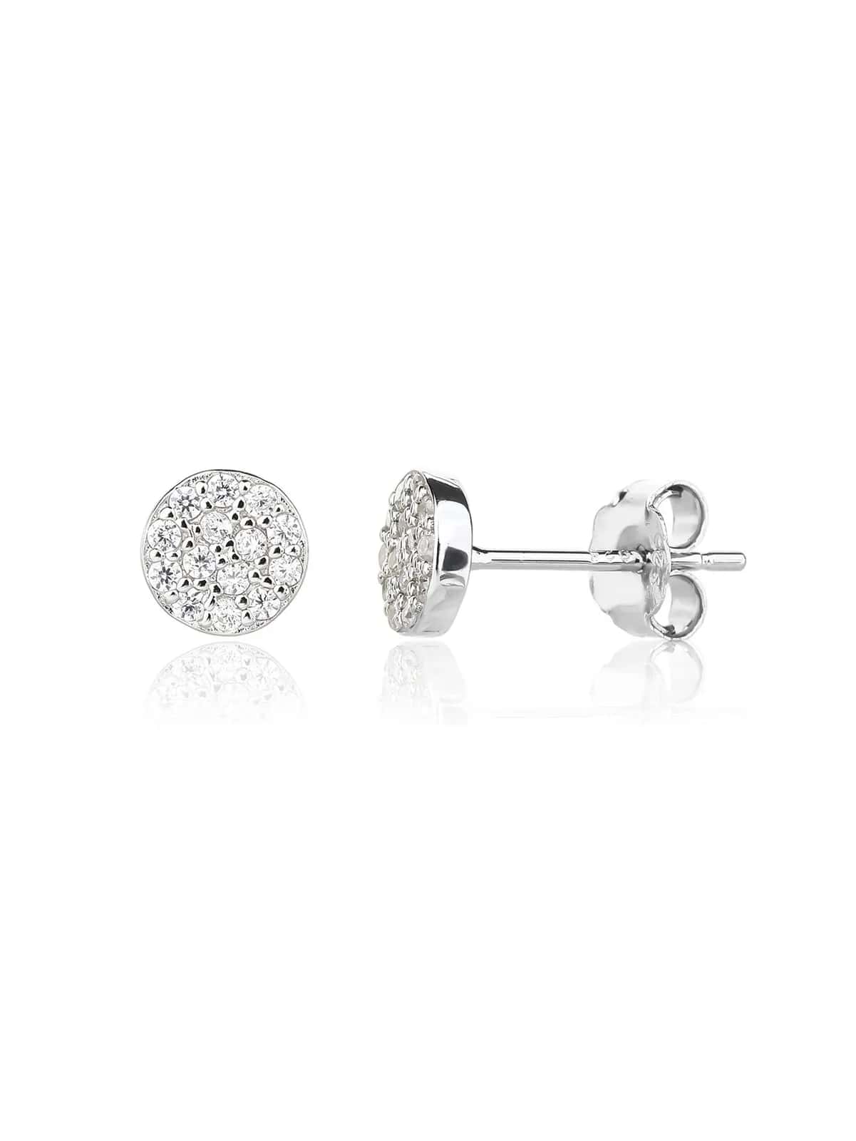 Pendientes de botón redondos de plata con múltiples piedras